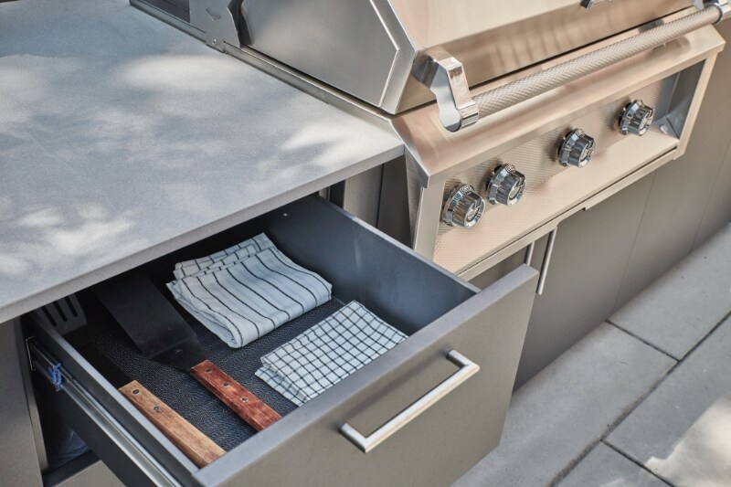 outdoor-kitchen-drawers